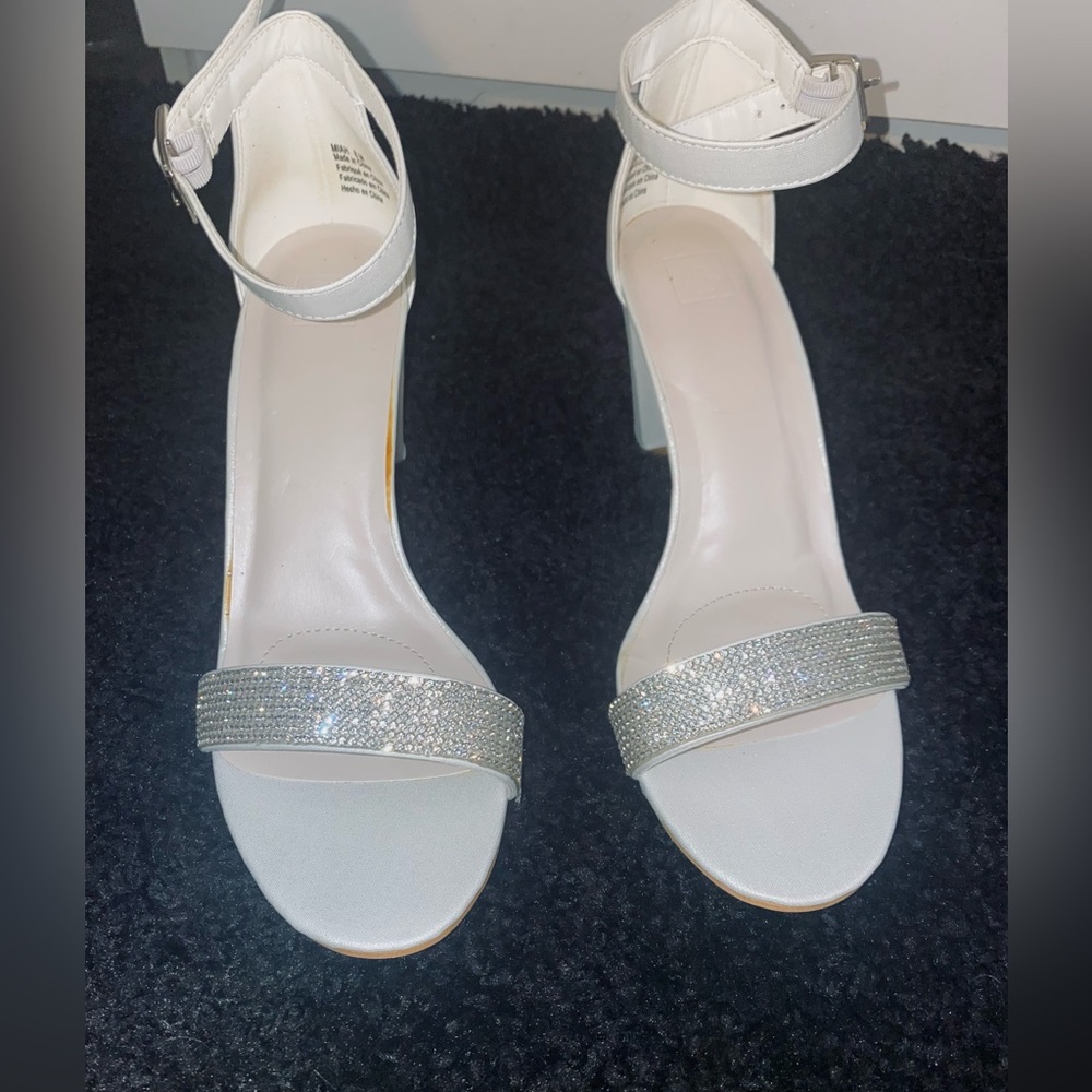 DB Studio- David bridal heels
